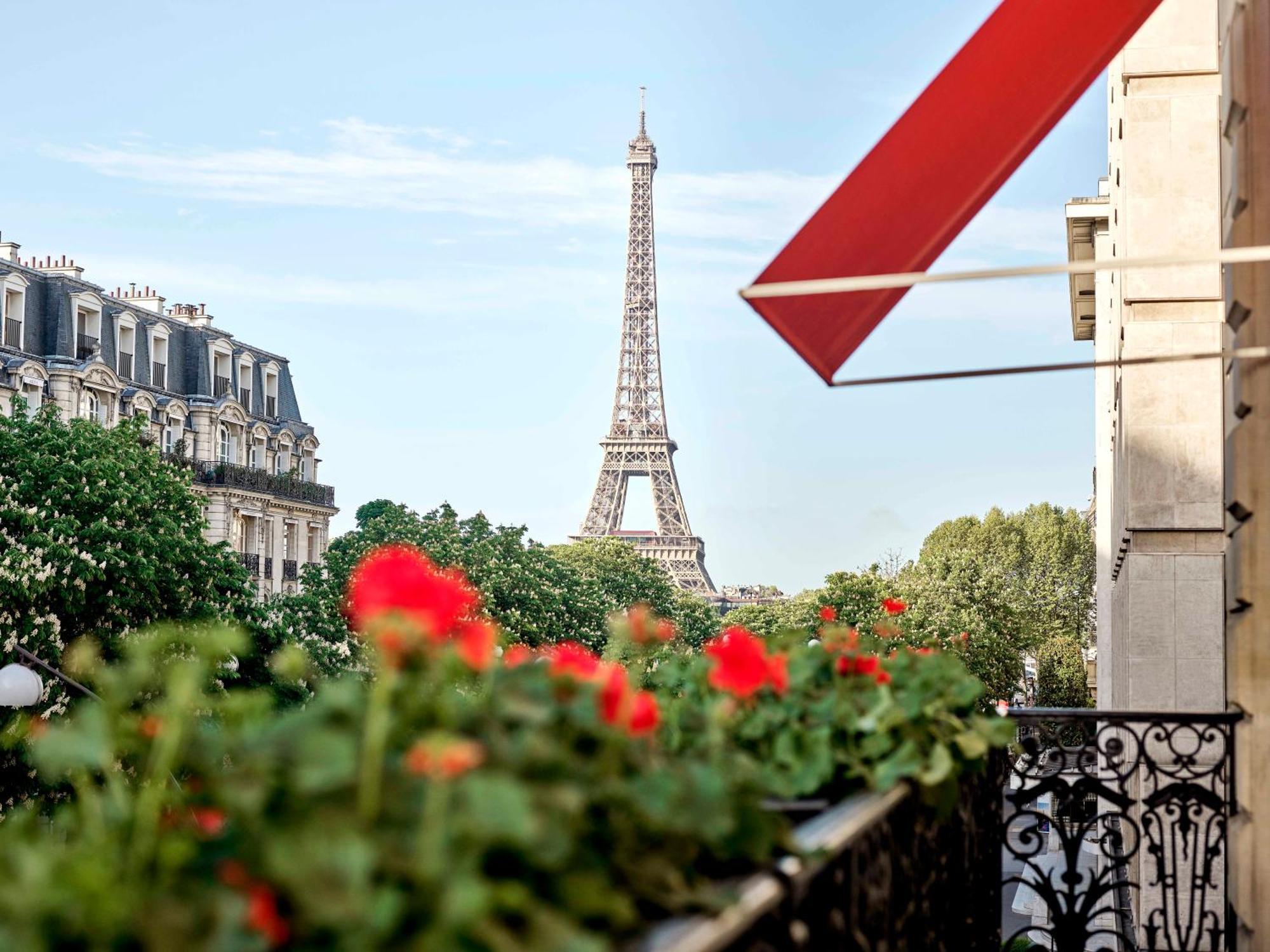 Plaza Athénée - Dorchester Collection Hotel 5*