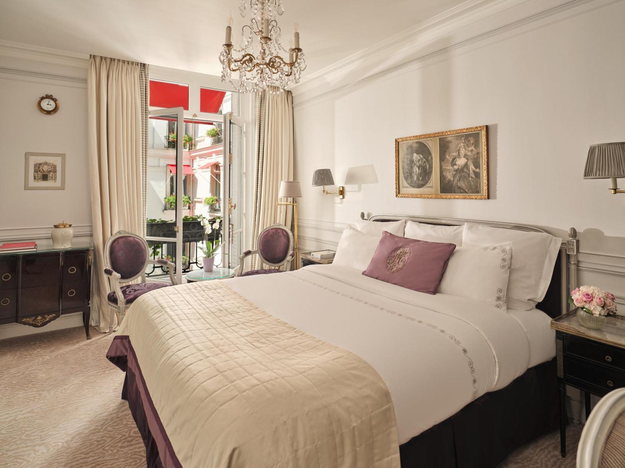 Plaza Athénée - Dorchester Collection 5*