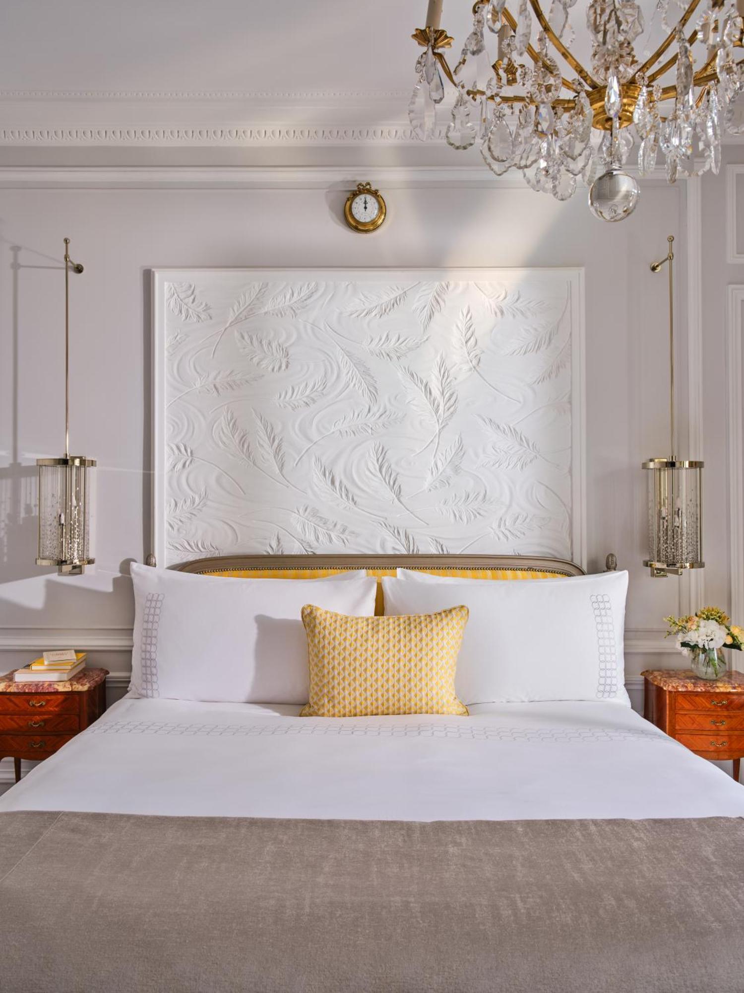 Hotel Plaza Athénée - Dorchester Collection